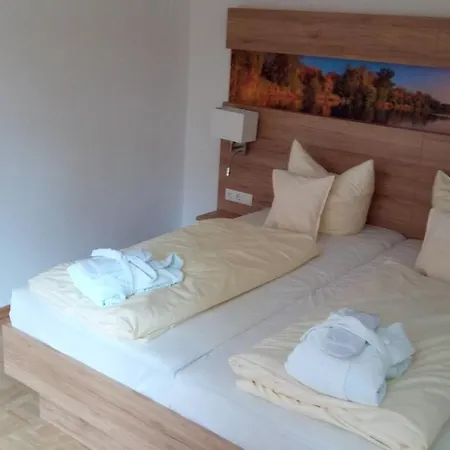 Weisser Hof Отель Маленте