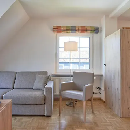 Отель Weisser Hof 4*