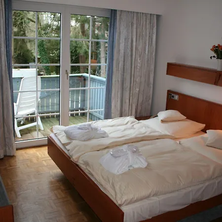 Hotel Weisser Hof 4*