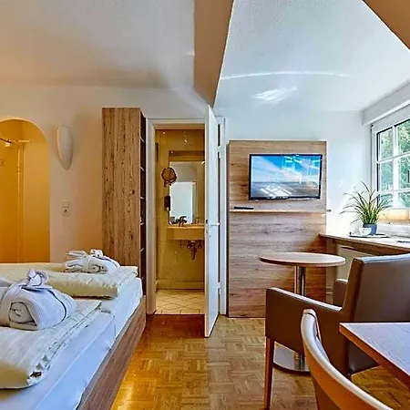 Weisser Hof Отель 4*