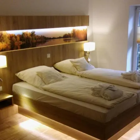 Weisser Hof Hotel 4*